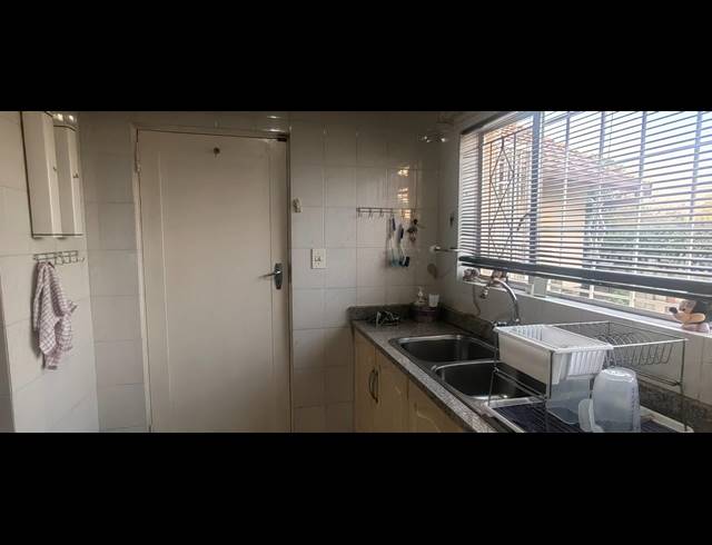 BEDROOM HOUSE FOR SALE IN WINCHESTER HILLS